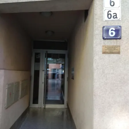 Paradise Symphony Apartman *